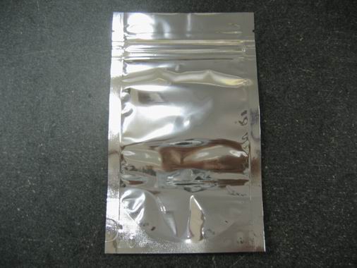 100- 4x6 Stand Up Zipper Pouches 4 Mil (FSUP-A) Silver/SILVER